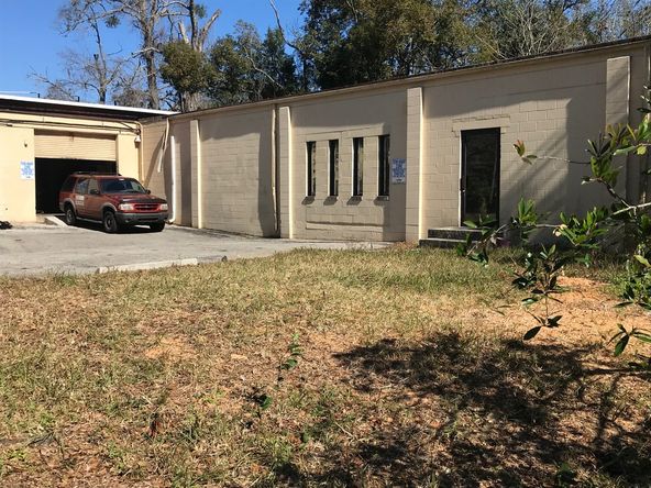 2627 Spring Park Rd, Jacksonville, FL 32207